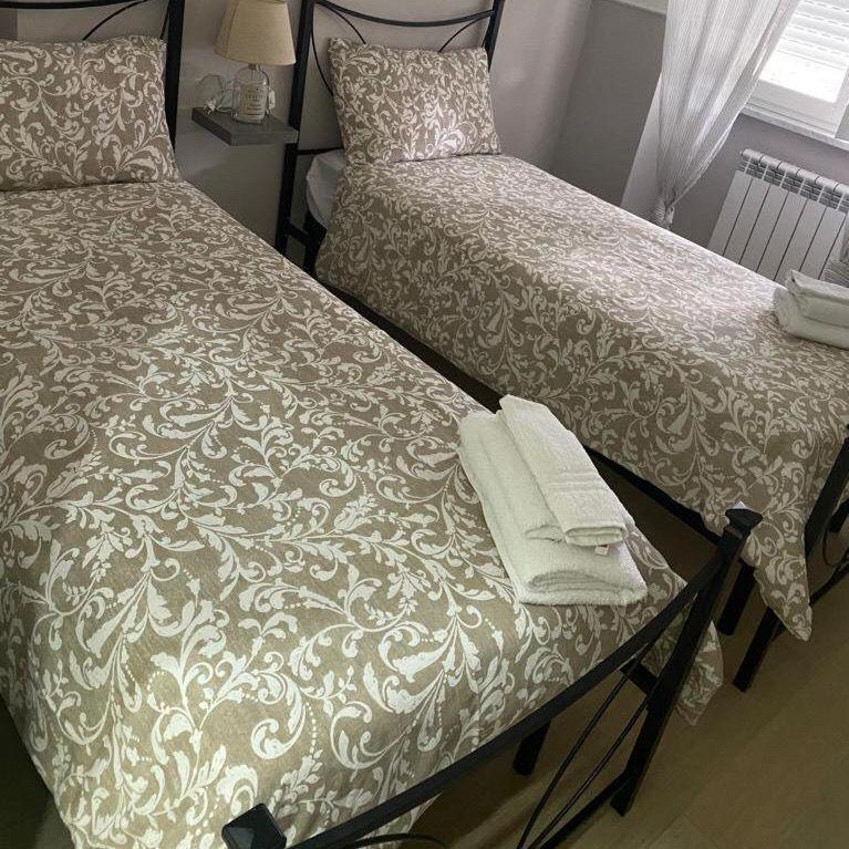 Casa Vacanza Pucchiell Apartment Napoli Bagian luar foto
