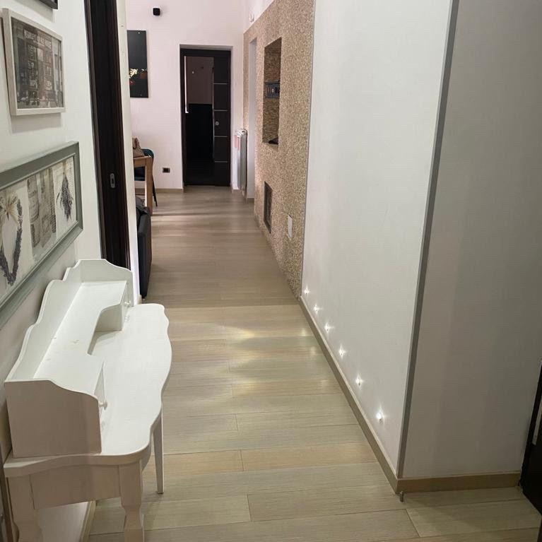 Casa Vacanza Pucchiell Apartment Napoli Bagian luar foto