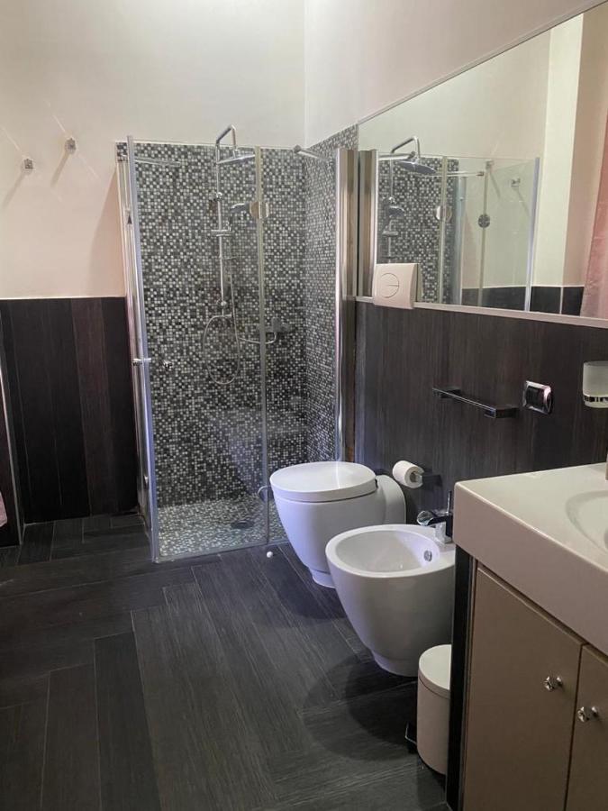 Casa Vacanza Pucchiell Apartment Napoli Bagian luar foto